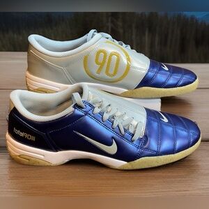 Nike Total 90 NBY Mens Indoor Soccer Shoes Blue Voide/White HQ2851-402 Size 10.5